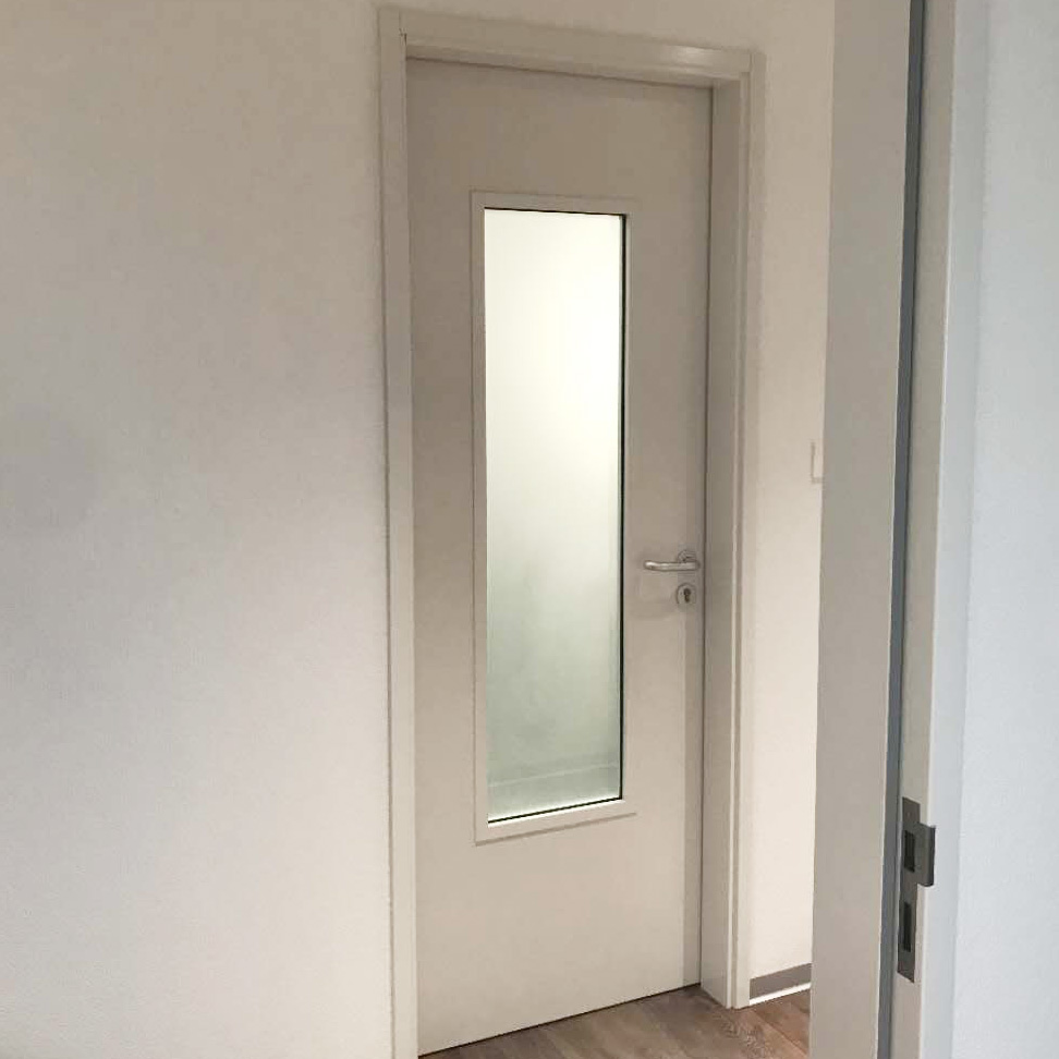 诺沃芬卫生间门