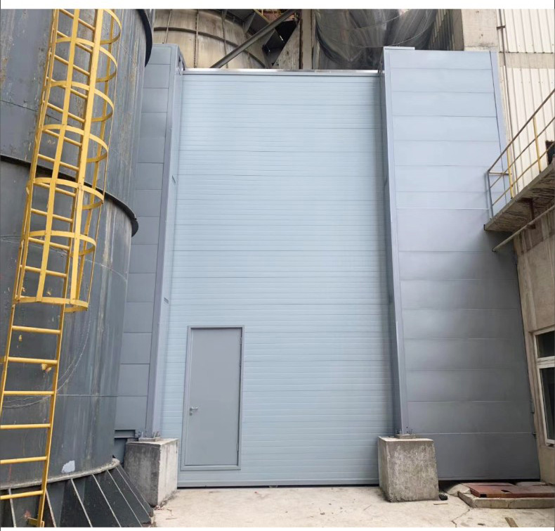 大尺寸钢质平开门