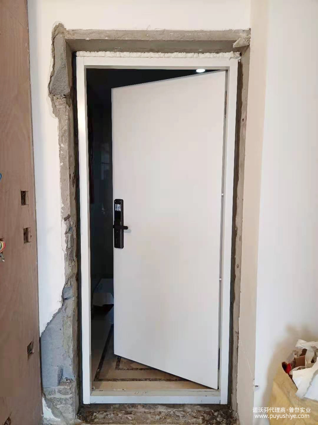 诺沃芬入户门案例