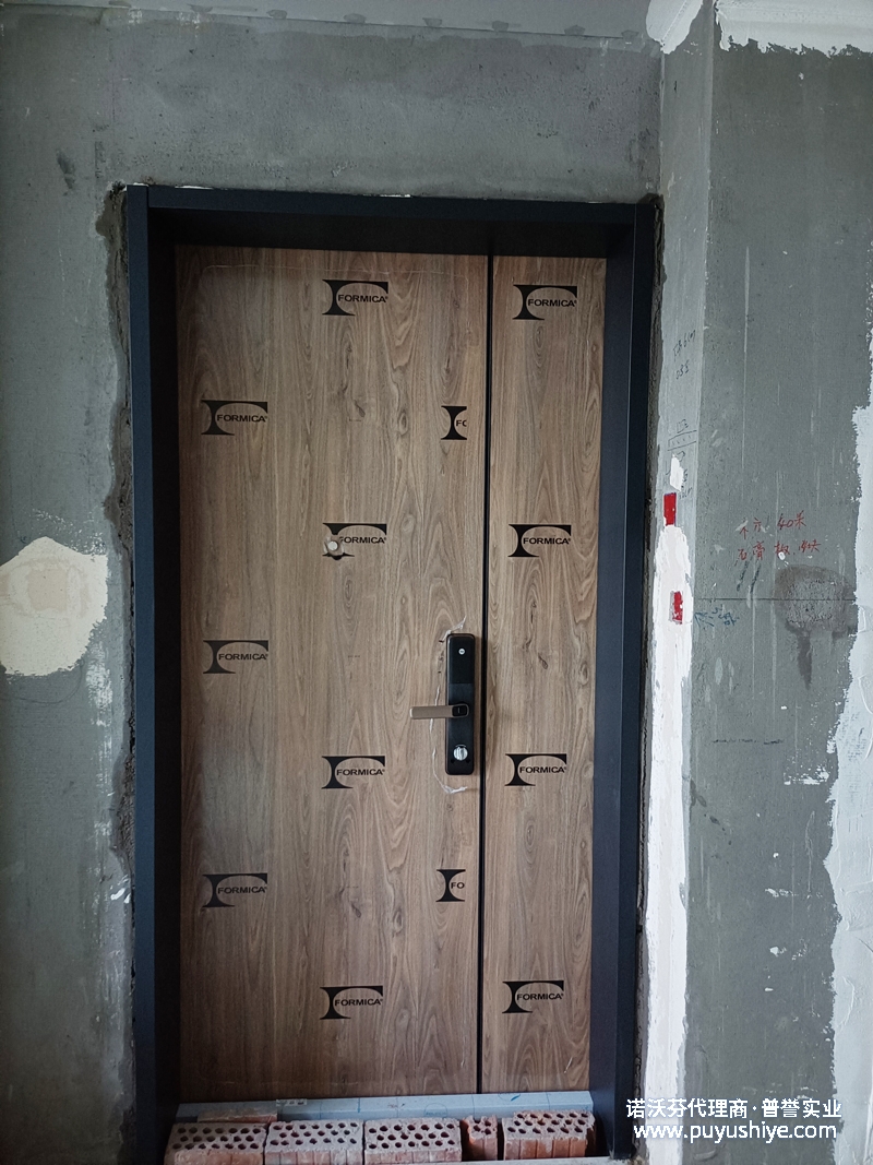 F+系列诺沃芬入户门