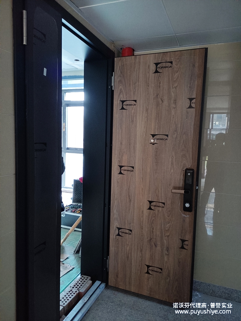 F+系列诺沃芬入户门