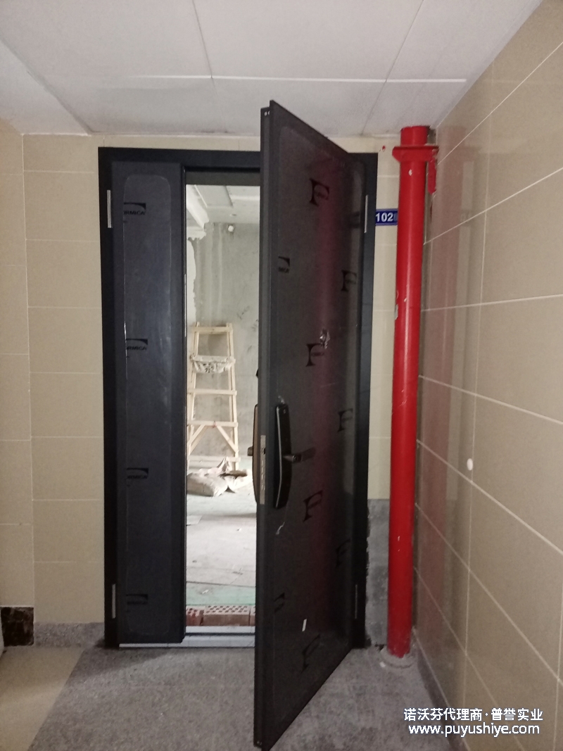 F+系列诺沃芬入户门