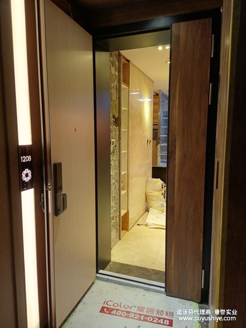 诺沃芬定制入户门