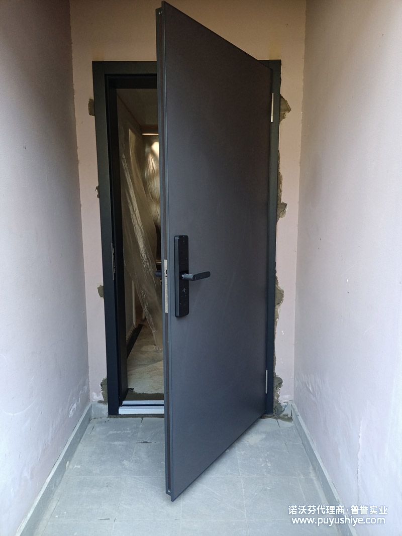 诺沃芬极简入户门