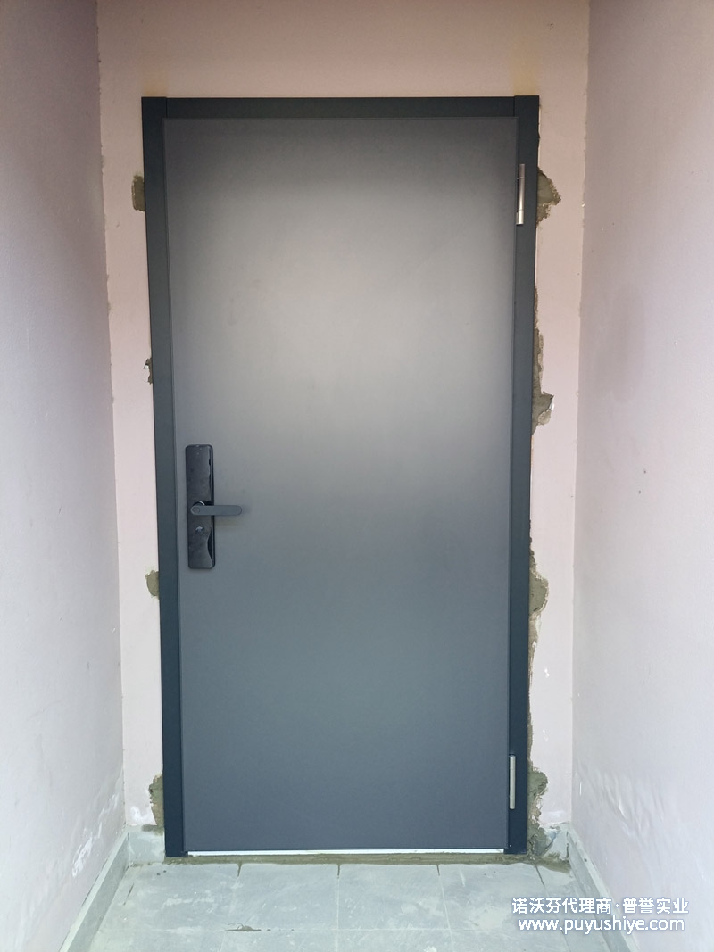 诺沃芬极简入户门